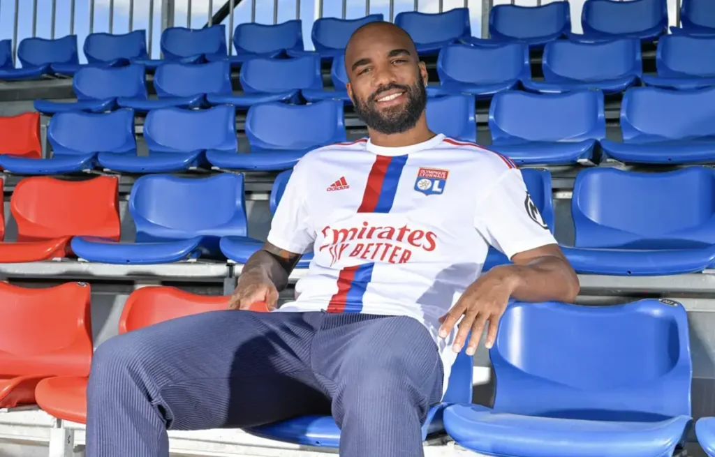 Alexandre Lacazette de retour à l'OL