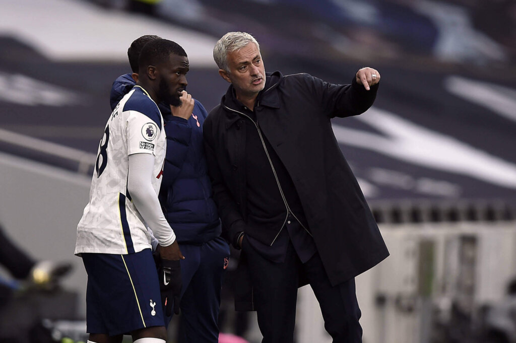 Tanguy Ndombélé arrive au Napoli