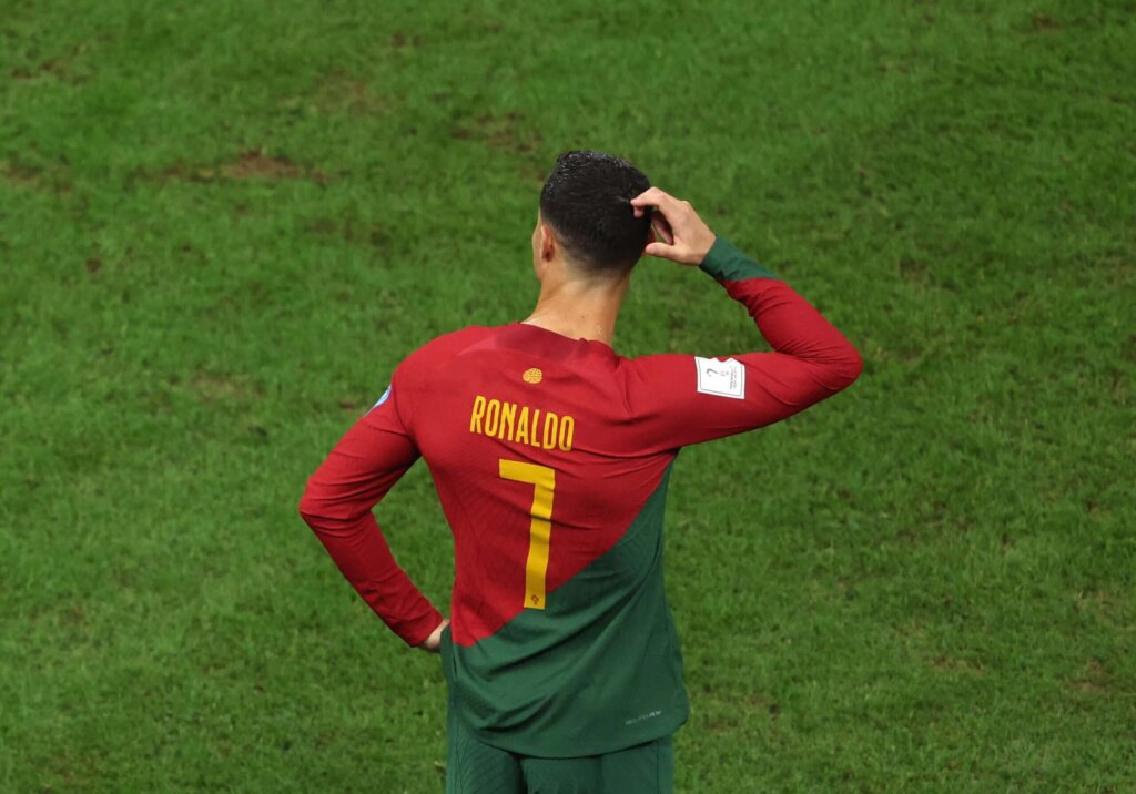 Cristiano Ronaldo en pleine réflexion