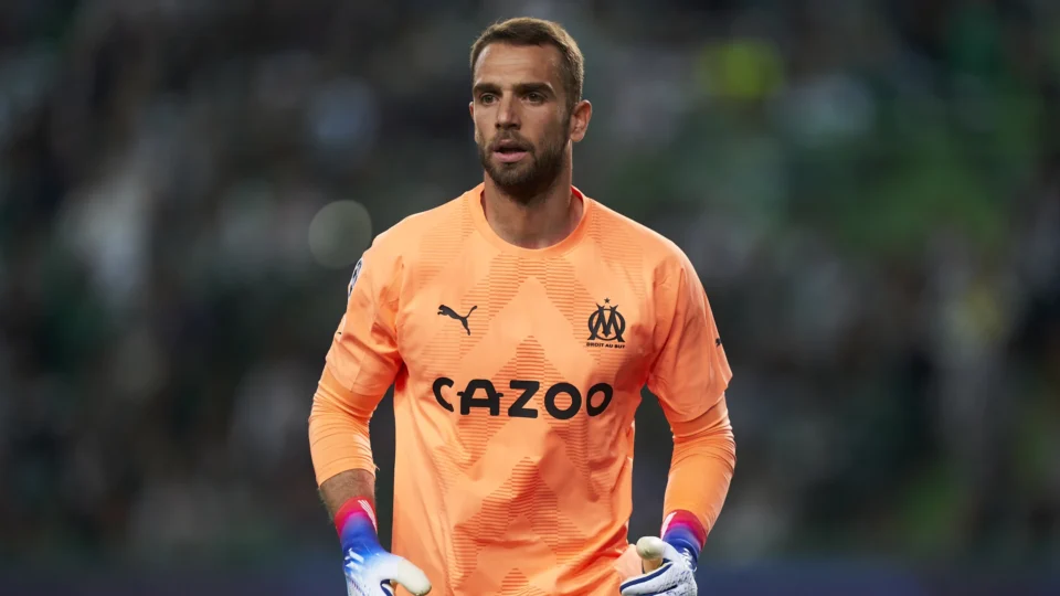 EN DIRECT - Ajax Amsterdam-OM: On a joué pour les dirigeants, clame Pau  Lopez