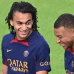 Ethan et Kylian Mbappé sous le maillot du PSG