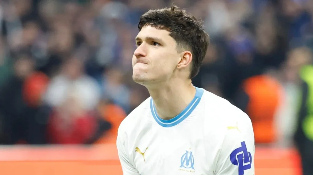 Leonardo Balerdi aborde OM-PSG avec confiance