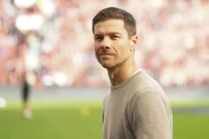 Manchester City lorgne sur Xabi Alonso : Une nouvelle étoile pour les Citizens ?