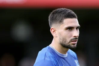Neal Maupay, attaquant de l'OM en partance pour le Paris FC
