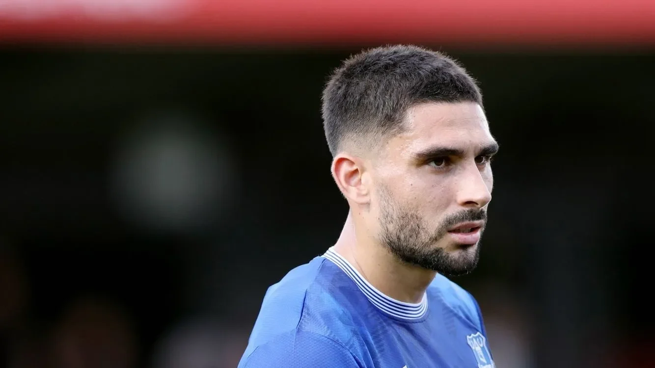 Neal Maupay, attaquant de l'OM en partance pour le Paris FC