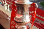 Le trophée du vainqueur de la FA Cup, la Coupe d'Angleterre de football