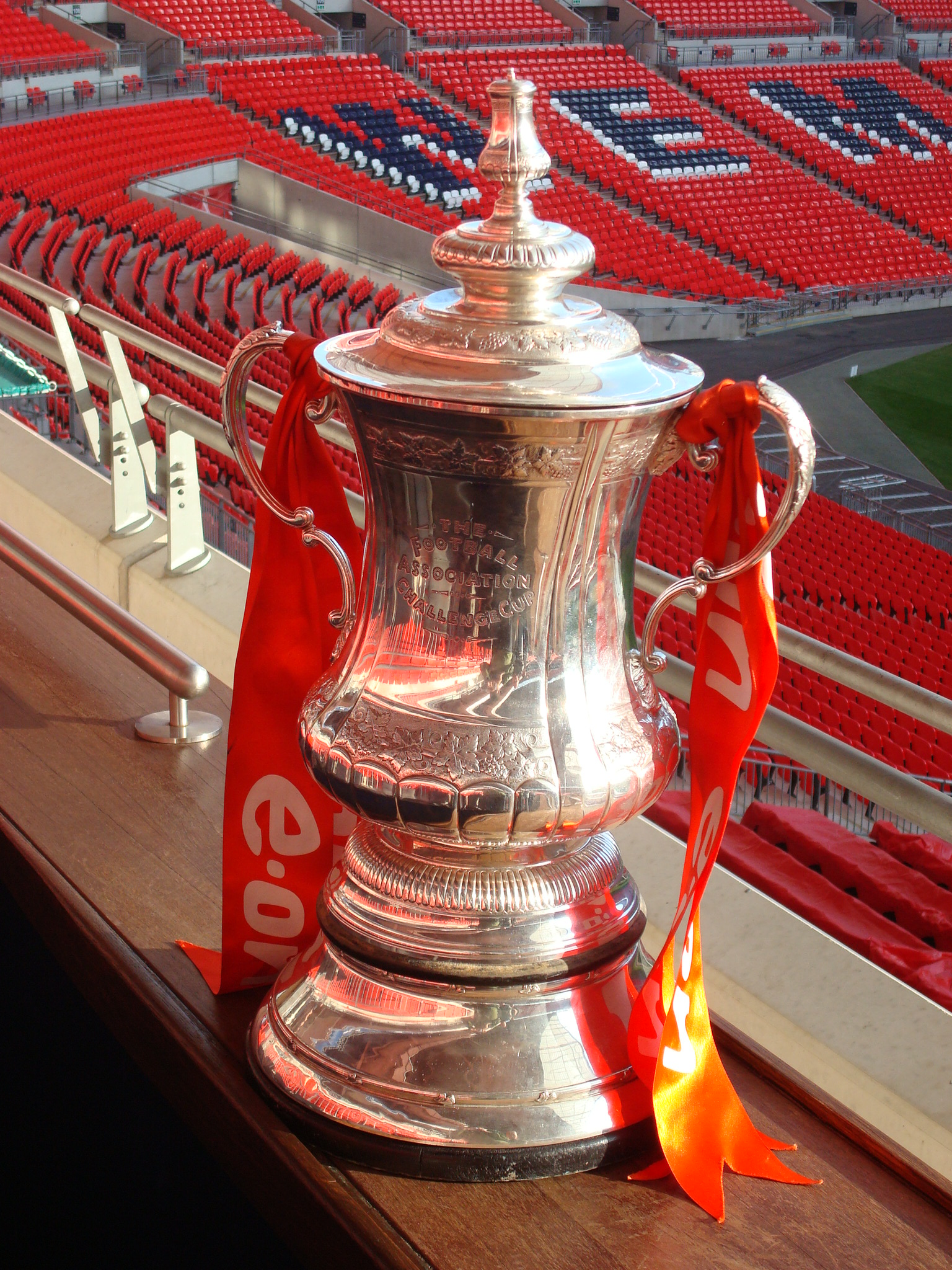 Le trophée du vainqueur de la FA Cup, la Coupe d'Angleterre de football
